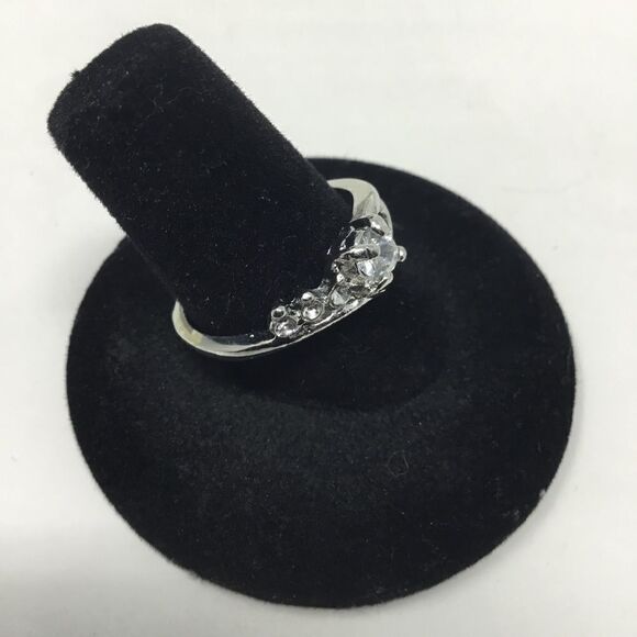 1/2 ct. CZ Fashion Ring in Curved Band (H15) - Picture 2 of 5